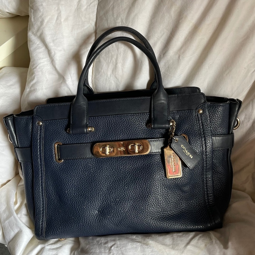 Coach Bag - Picture 1 of 12